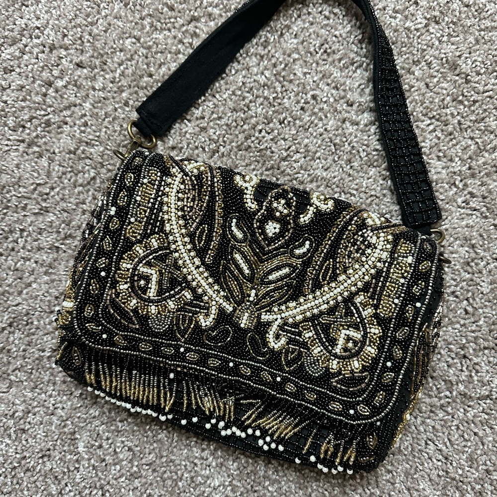 Black and gold beaded purse